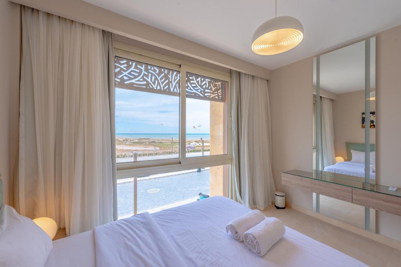 Mangroovy 2 Bedroom Sea View Apartment, Pool & Appartement *